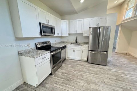 Casa en Lake Worth, Florida 2 dormitorios № 2026961