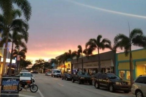 Casa en alquiler en Lake Worth, Florida, 2 dormitorios № 2026961 - foto 25