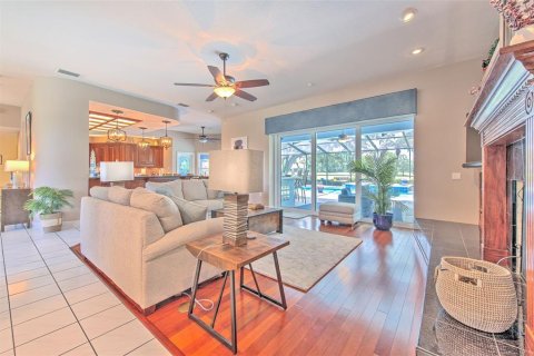 Villa ou maison à vendre à Valrico, Floride: 4 chambres, 263.84 m2 № 2147651 - photo 9