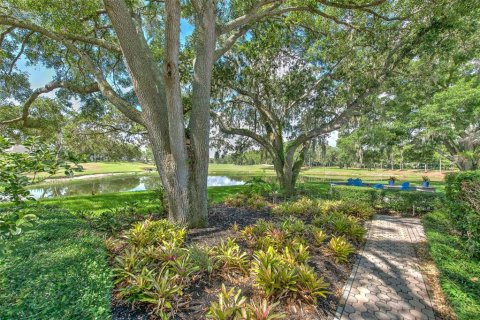 Villa ou maison à vendre à Valrico, Floride: 4 chambres, 263.84 m2 № 2147651 - photo 29