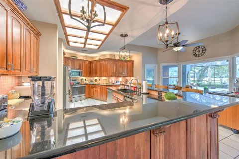 Villa ou maison à vendre à Valrico, Floride: 4 chambres, 263.84 m2 № 2147651 - photo 20