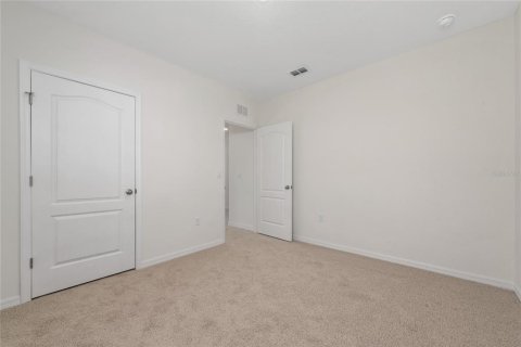 House in Haines City, Florida 3 bedrooms, 155.33 sq.m. № 1901056 - photo 9
