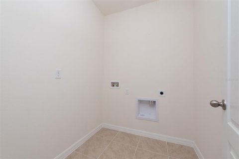 House in Haines City, Florida 3 bedrooms, 155.33 sq.m. № 1901056 - photo 26