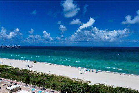 Снять в аренду кондоминиум в Майами-Бич, Флорида 1 спальня, 105.72м2, № 1965349 - фото 3