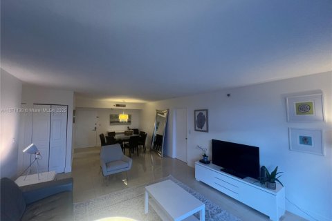 Copropriété à louer à Aventura, Floride: 2 chambres, 98.66 m2 № 1921353 - photo 15