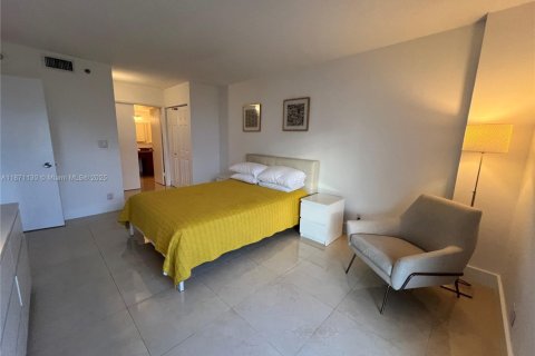 Copropriété à louer à Aventura, Floride: 2 chambres, 98.66 m2 № 1921353 - photo 4