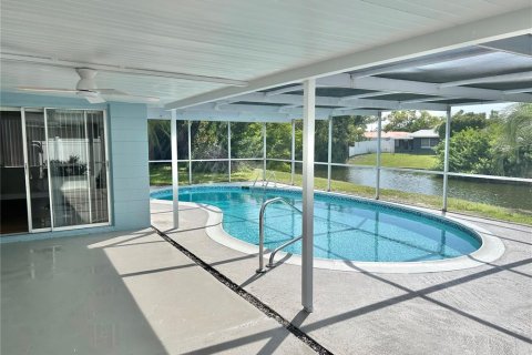 Casa en venta en New Port Richey, Florida, 3 dormitorios, 106.09 m2 № 1910645 - foto 25