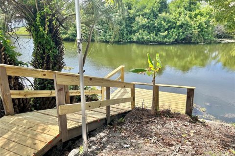 Casa en venta en New Port Richey, Florida, 3 dormitorios, 106.09 m2 № 1910645 - foto 8