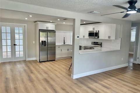 Casa en venta en New Port Richey, Florida, 3 dormitorios, 106.09 m2 № 1910645 - foto 18
