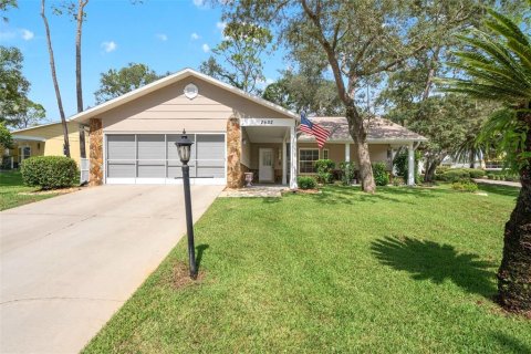 House in Spring Hill, Florida 3 bedrooms, 165.37 sq.m. № 2360803