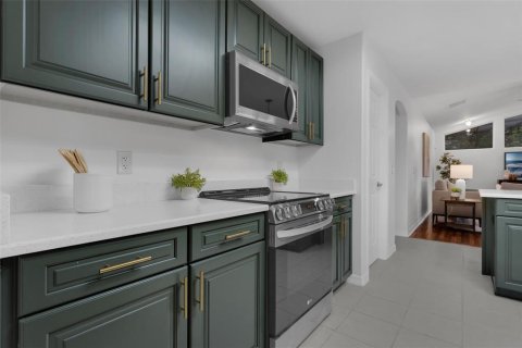 Villa ou maison à vendre à Tavares, Floride: 4 chambres, 233.74 m2 № 1799867 - photo 13