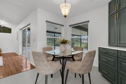Villa ou maison à vendre à Tavares, Floride: 4 chambres, 233.74 m2 № 1799867 - photo 10