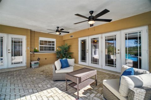 House in Maitland, Florida 4 bedrooms, 278.71 sq.m. № 2150973 - photo 23
