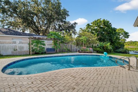 House in Maitland, Florida 4 bedrooms, 278.71 sq.m. № 2150973 - photo 14