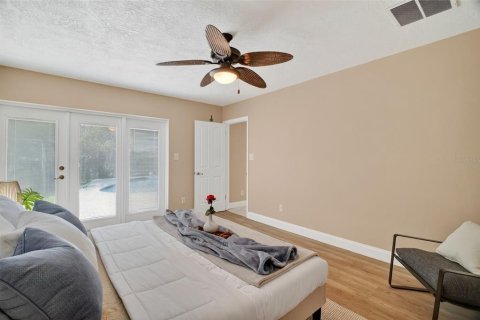 House in Maitland, Florida 4 bedrooms, 278.71 sq.m. № 2150973 - photo 25