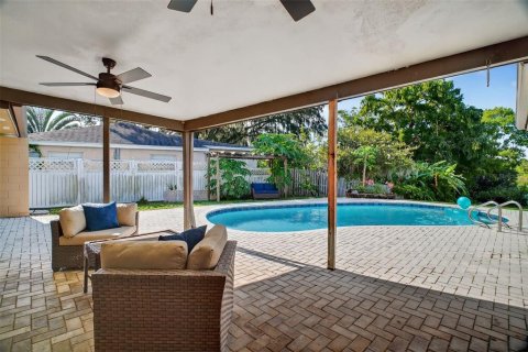 House in Maitland, Florida 4 bedrooms, 278.71 sq.m. № 2150973 - photo 13