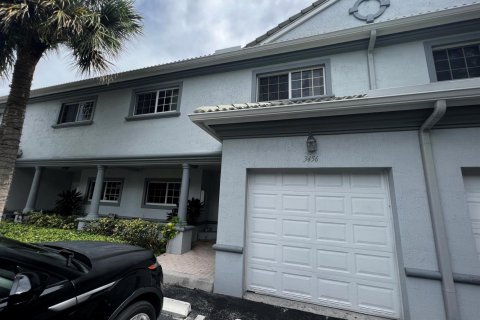 Condo à Coral Springs, Floride, 3 chambres  № 2087798