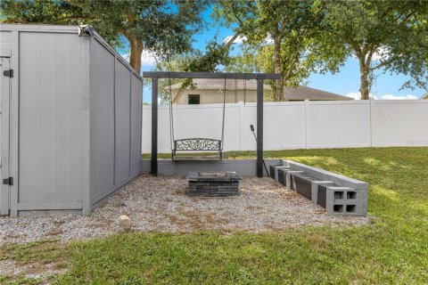 Villa ou maison à vendre à Deltona, Floride: 4 chambres, 176.24 m2 № 2423828 - photo 10