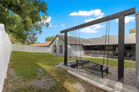 Villa ou maison à vendre à Deltona, Floride: 4 chambres, 176.24 m2 № 2423828 - photo 9