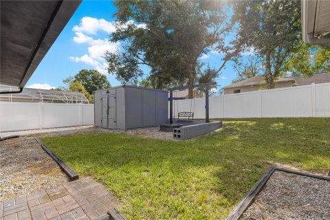 Villa ou maison à vendre à Deltona, Floride: 4 chambres, 176.24 m2 № 2423828 - photo 8