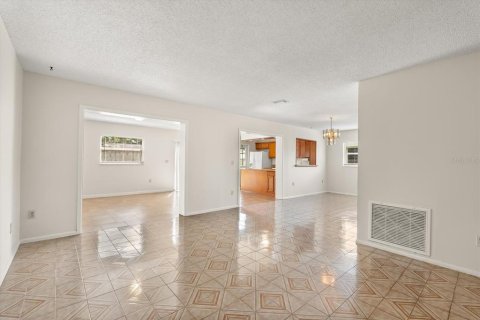 Casa en venta en Orlando, Florida, 3 dormitorios, 124.02 m2 № 1907824 - foto 2