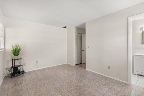 Casa en venta en Orlando, Florida, 3 dormitorios, 124.02 m2 № 1907824 - foto 14