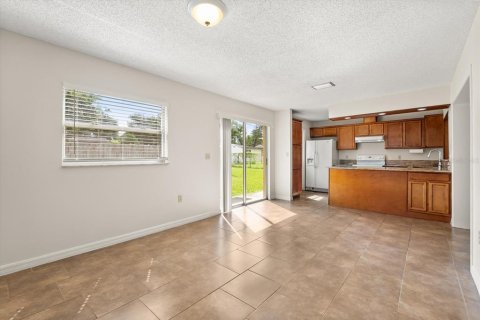 Casa en venta en Orlando, Florida, 3 dormitorios, 124.02 m2 № 1907824 - foto 7