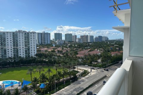 Купить кондоминиум в Санни-Айлс-Бич, Флорида 33.44м2, № 1940148 - фото 23