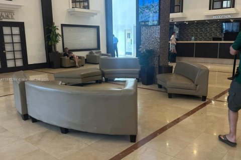 Купить кондоминиум в Санни-Айлс-Бич, Флорида 33.44м2, № 1940148 - фото 14