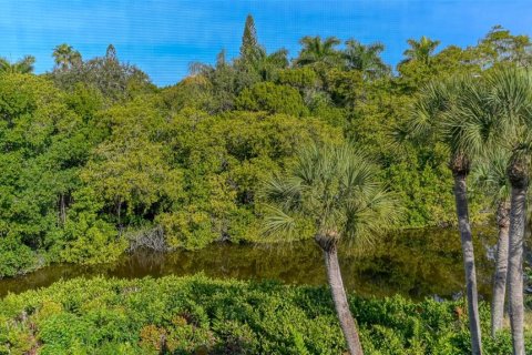 Copropriété à vendre à Sarasota, Floride: 2 chambres, 118.08 m2 № 2133690 - photo 12