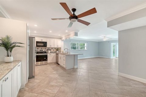 Copropriété à vendre à Sarasota, Floride: 2 chambres, 118.08 m2 № 2133690 - photo 7