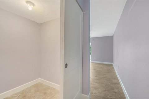 Copropriété à vendre à Sarasota, Floride: 2 chambres, 118.08 m2 № 2133690 - photo 29