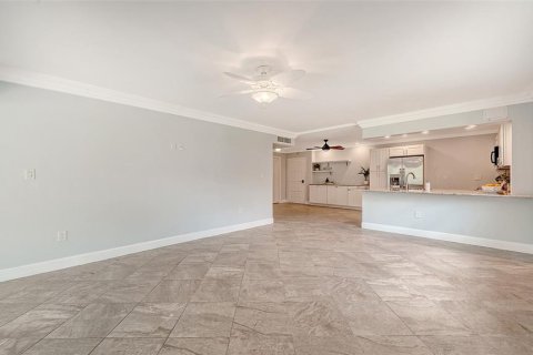 Copropriété à vendre à Sarasota, Floride: 2 chambres, 118.08 m2 № 2133690 - photo 19