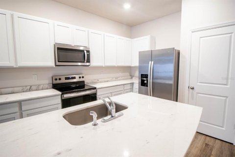 Touwnhouse à louer à Bradenton, Floride: 3 chambres, 155.52 m2 № 2381010 - photo 5
