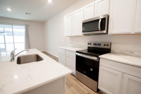 Touwnhouse à louer à Bradenton, Floride: 3 chambres, 155.52 m2 № 2381010 - photo 6