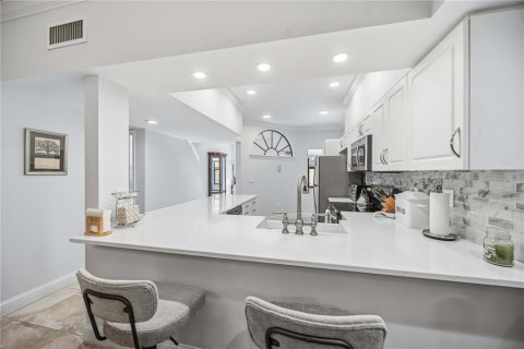 Copropriété à vendre à Sarasota, Floride: 2 chambres, 107.4 m2 № 2314656 - photo 12