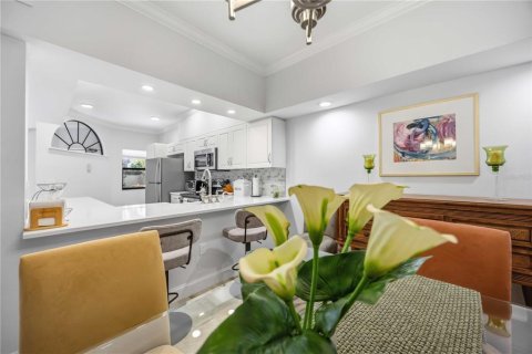 Copropriété à vendre à Sarasota, Floride: 2 chambres, 107.4 m2 № 2314656 - photo 17