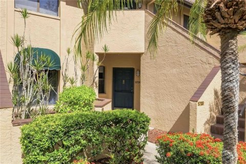 Copropriété à vendre à Sarasota, Floride: 2 chambres, 107.4 m2 № 2314656 - photo 4