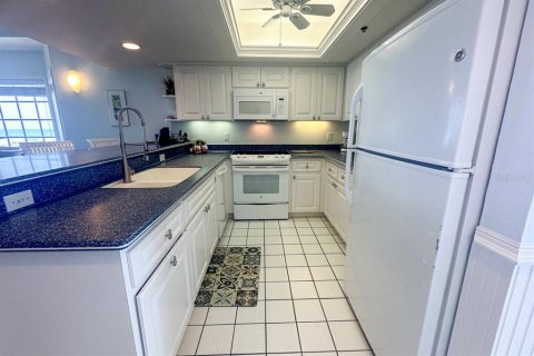 Condo in Placida, Florida, 3 bedrooms  № 1191777 - photo 10