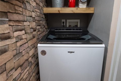 Снять в аренду кондоминиум в Веллингтон, Флорида 3 спальни, 151.71м2, № 1926945 - фото 11