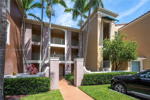 Снять в аренду кондоминиум в Веллингтон, Флорида 3 спальни, 151.71м2, № 1926945 - фото 2