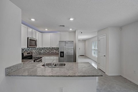 Villa ou maison à vendre à Wimauma, Floride: 3 chambres, 140.84 m2 № 2223228 - photo 9