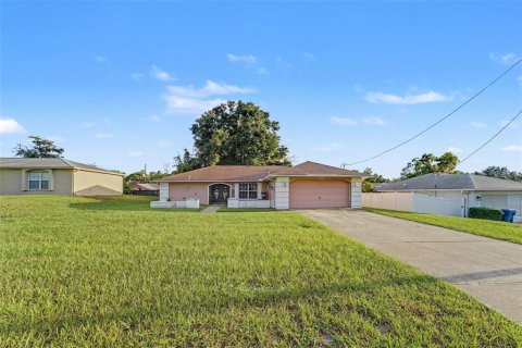 Villa ou maison à Spring Hill, Floride 2 chambres, 162.58 m2 № 2398394