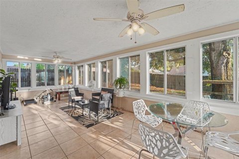 Villa ou maison à vendre à Spring Hill, Floride: 2 chambres, 162.58 m2 № 2398394 - photo 4