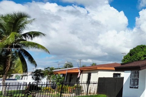 Immobilier commercial à louer à Miami Gardens, Floride: 1 chambre № 1946429 - photo 14