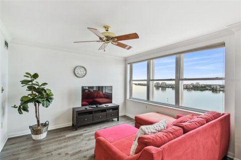 Condominio en venta en Saint Petersburg, Florida, 2 dormitorios, 161.65 m2 № 1543644 - foto 26