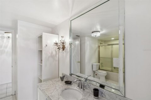 Condominio en venta en Saint Petersburg, Florida, 2 dormitorios, 161.65 m2 № 1543644 - foto 14