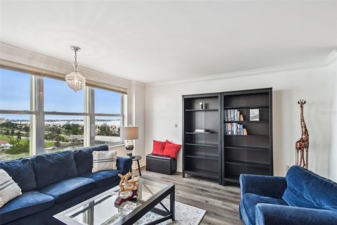 Condominio en venta en Saint Petersburg, Florida, 2 dormitorios, 161.65 m2 № 1543644 - foto 25