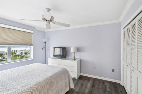 Condominio en venta en Saint Petersburg, Florida, 2 dormitorios, 161.65 m2 № 1543644 - foto 11