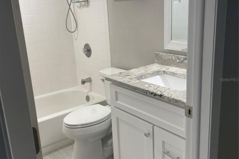 Townhouse in Indian Shores, Florida 3 bedrooms, 138.24 sq.m. № 1915846 - photo 11